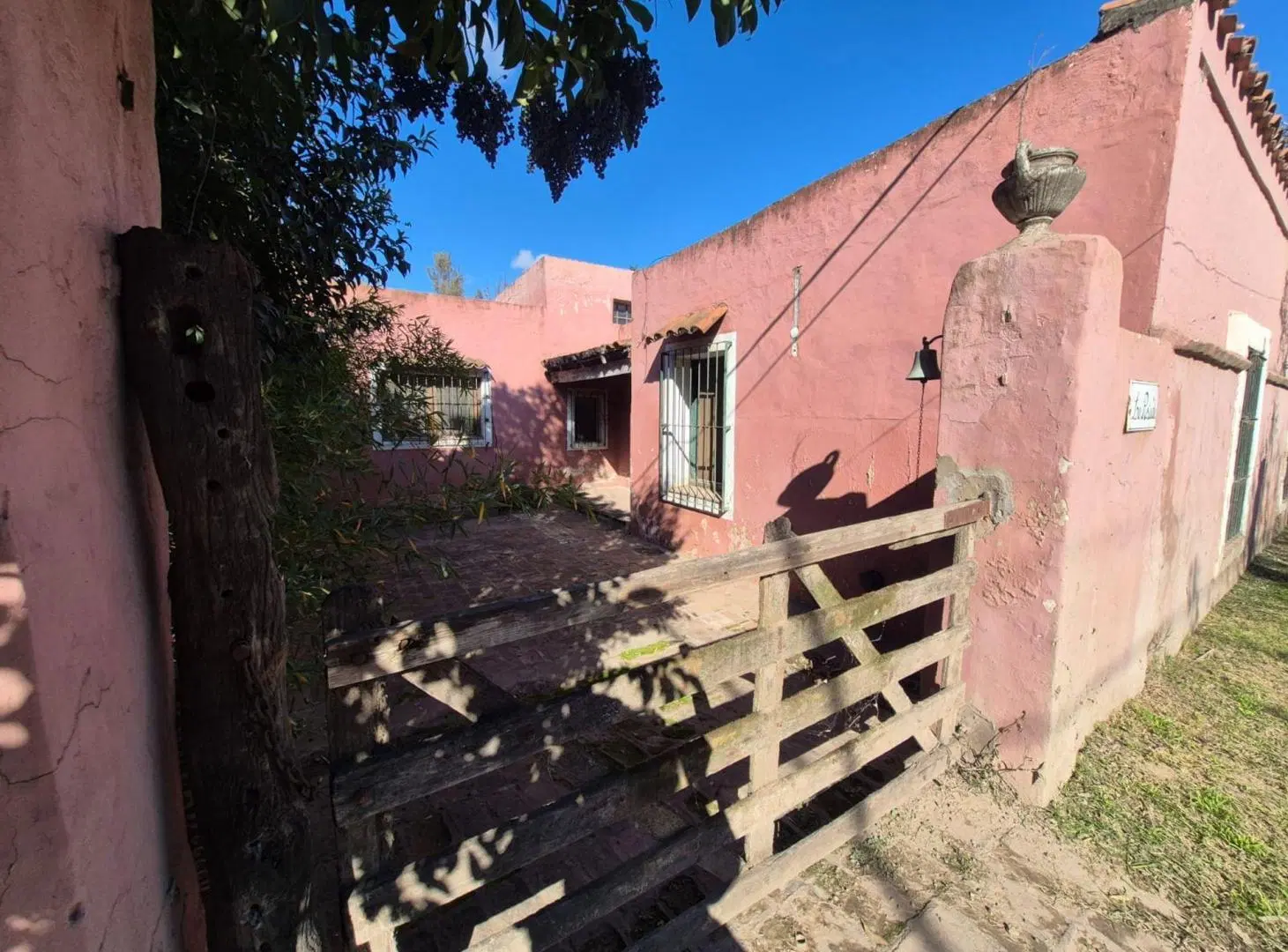 Venta casa  epoca Capilla del Señor a refaccionar 3