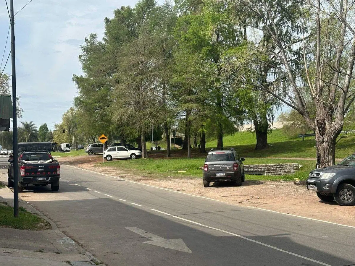 LOTE EN VENTA EN TIGRE ZONA COMERCIAL 4