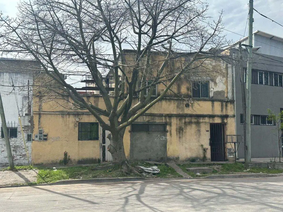 LOTE EN VENTA EN TIGRE ZONA COMERCIAL 8