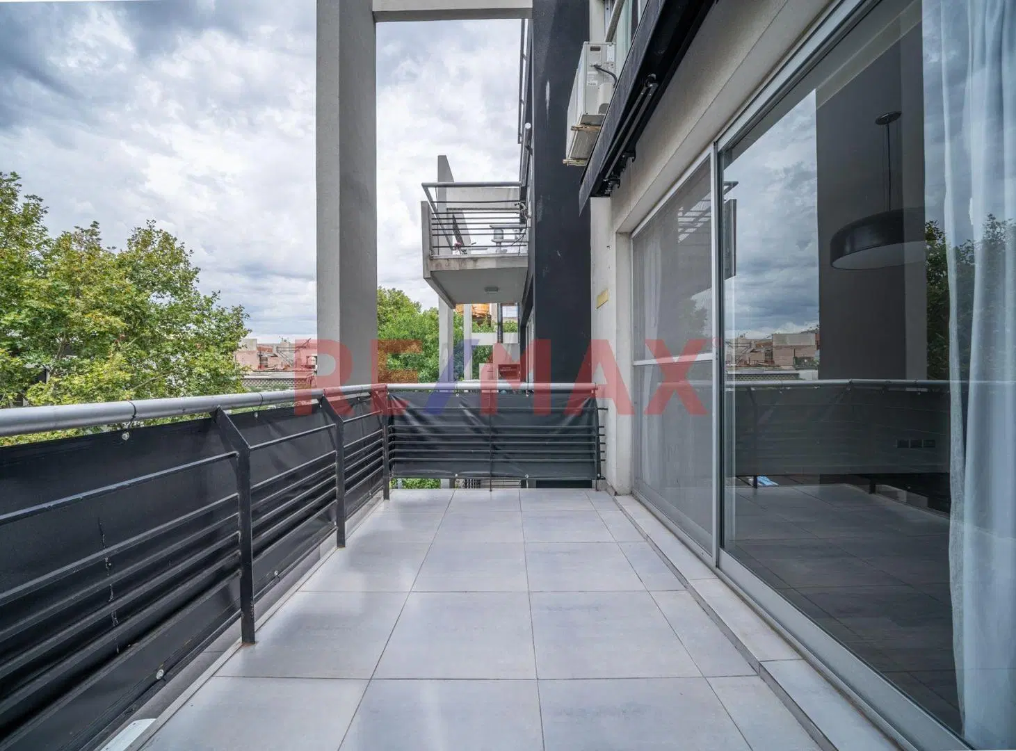 VENTA DEPTO TRIPLEX 4 AMB C/ COCHERA Y PARRILLA 3