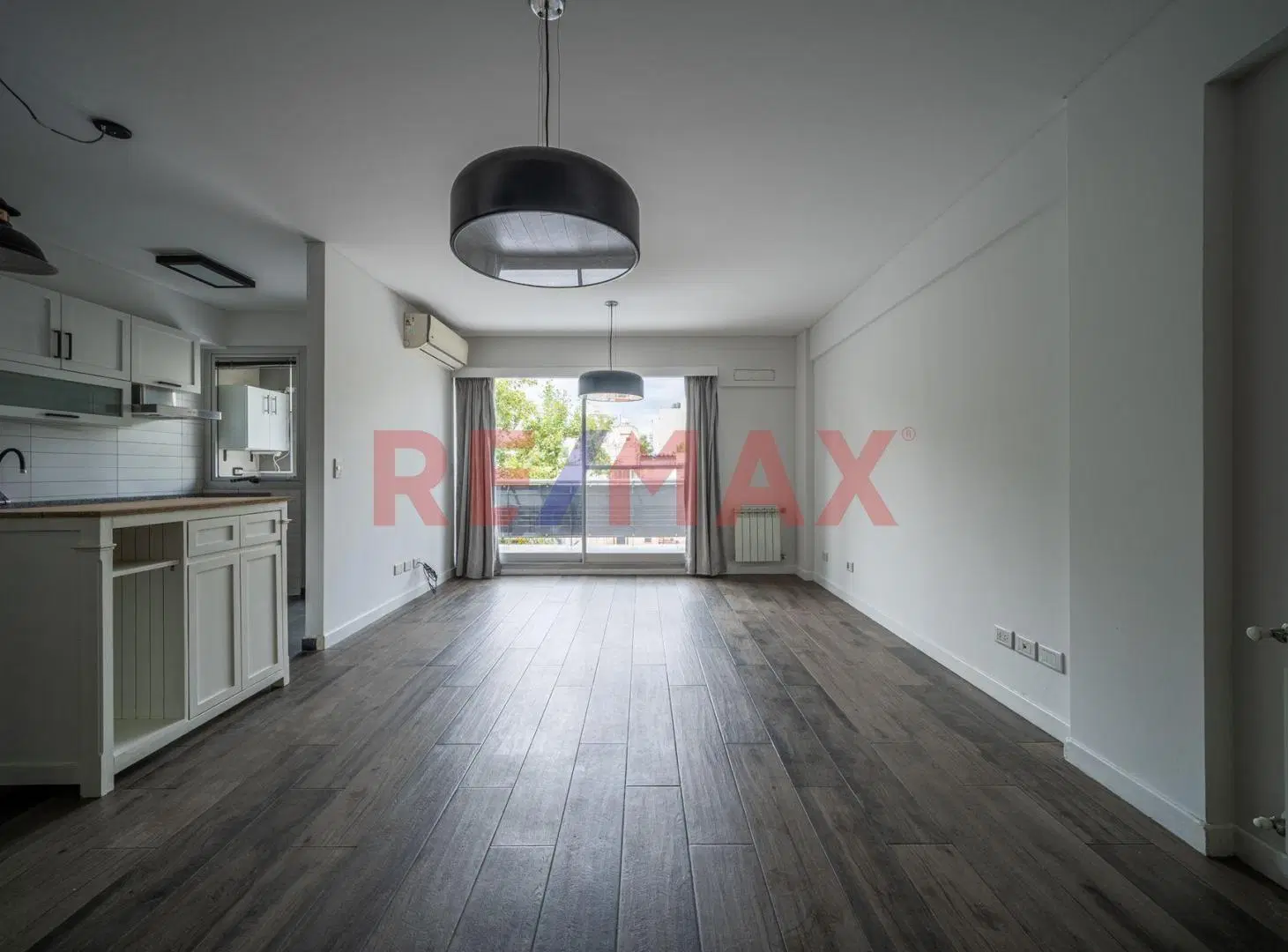 VENTA DEPTO TRIPLEX 4 AMB C/ COCHERA Y PARRILLA 2