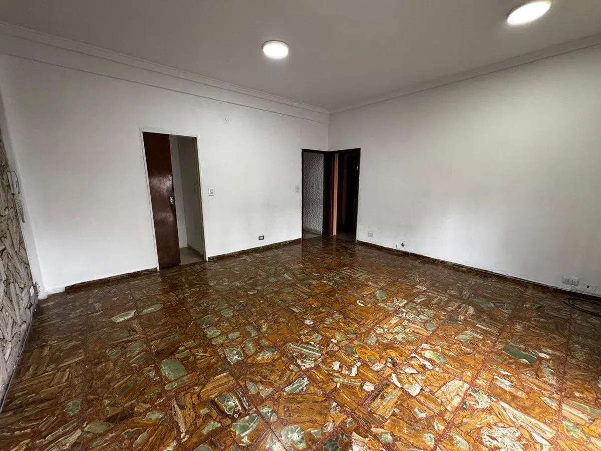 VENTA DEPARTAMENTO EN SANTOS LUGARES 5