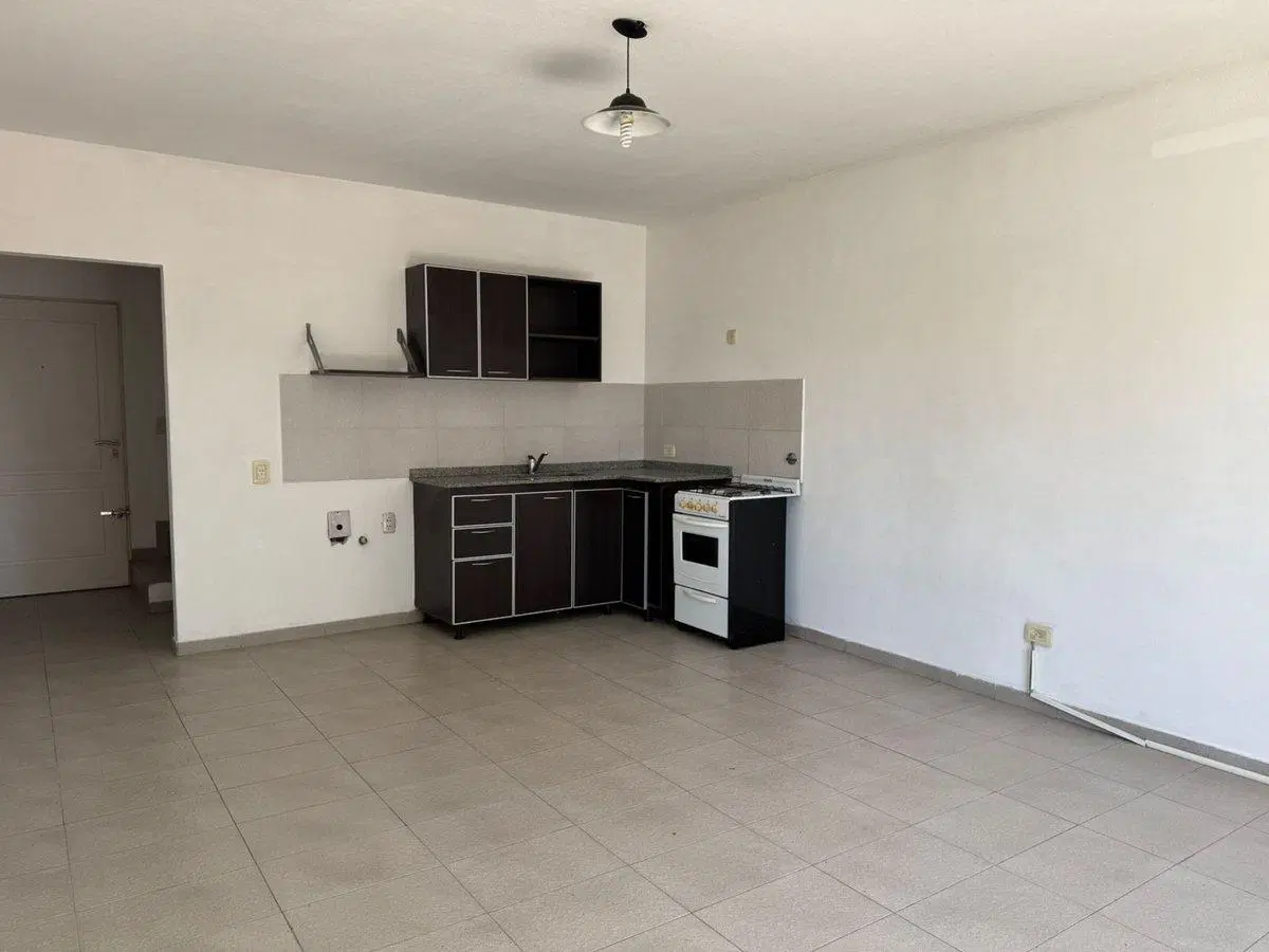 VENTA DEPARTAMENTO EN SANTOS LUGARES 2