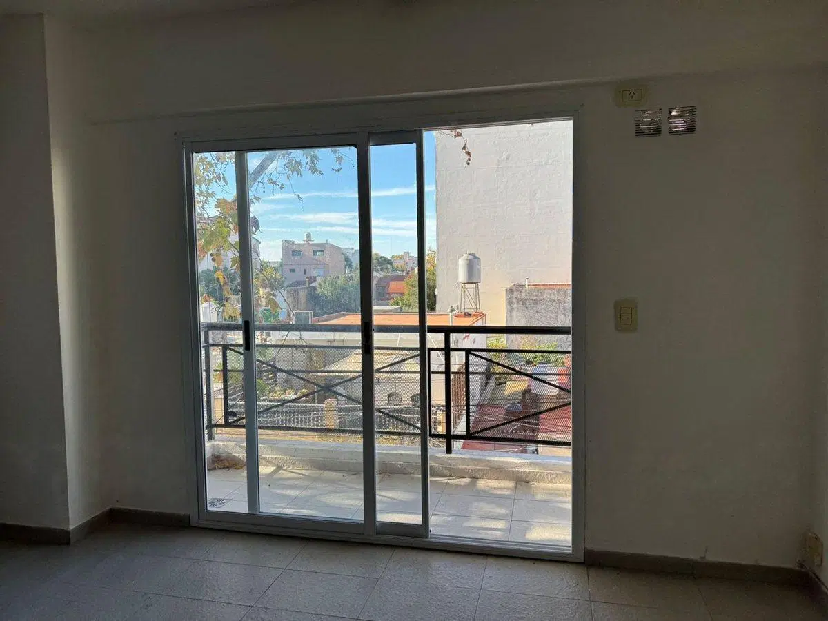 VENTA DEPARTAMENTO EN SANTOS LUGARES 5