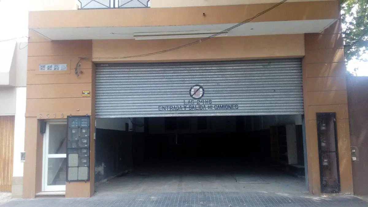 VENTA DEPOSITO EN SANTOS LUGARES 2