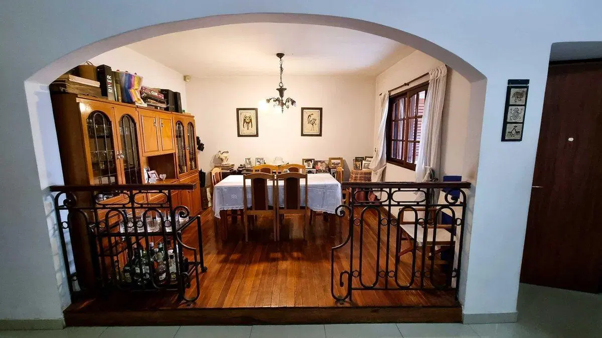 casa en venta 6 ambientes pileta quincho castelar 4