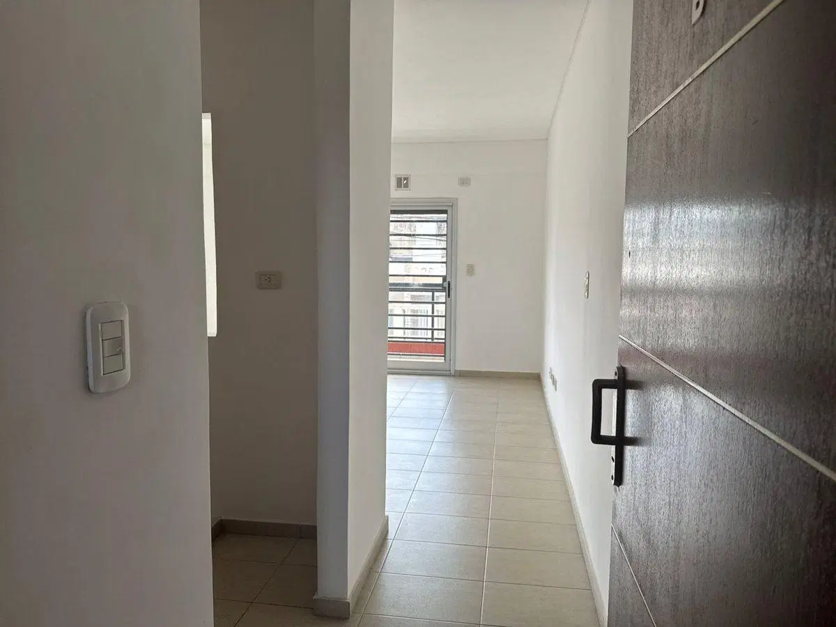 VENTA DEPARTAMENTO EN CASEROS NORTE 4