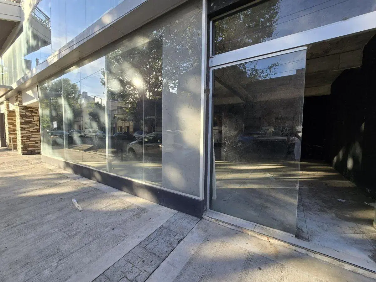 LOCAL COMERCIAL EN VENTA EN AVELLANEDA CENTRO 2