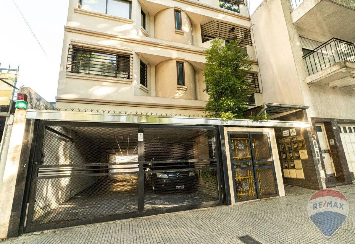 VENTA COCHERA EN PARQUE CHAS EN PLANTA BAJA 2