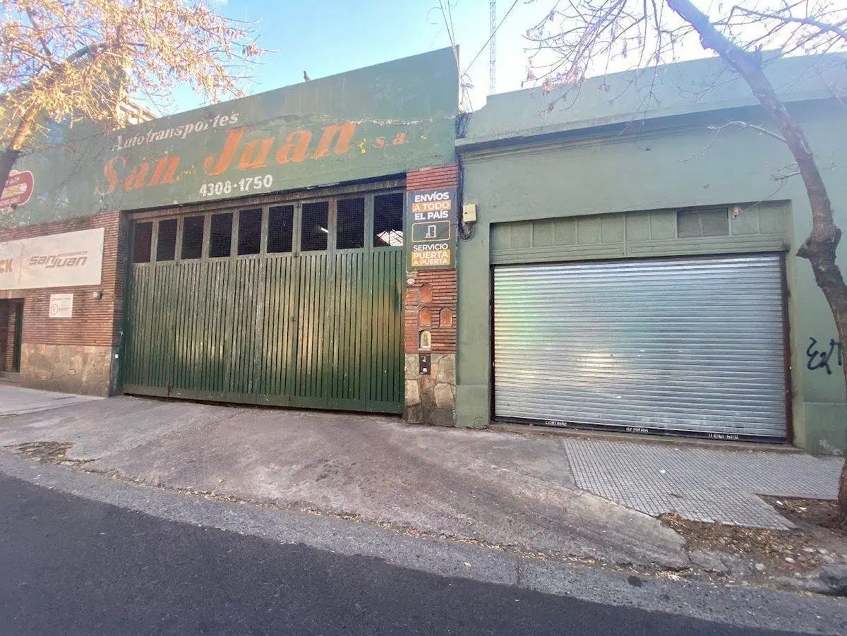 DEPOSITO VENTA SAN CRISTOBAL 400M2 4