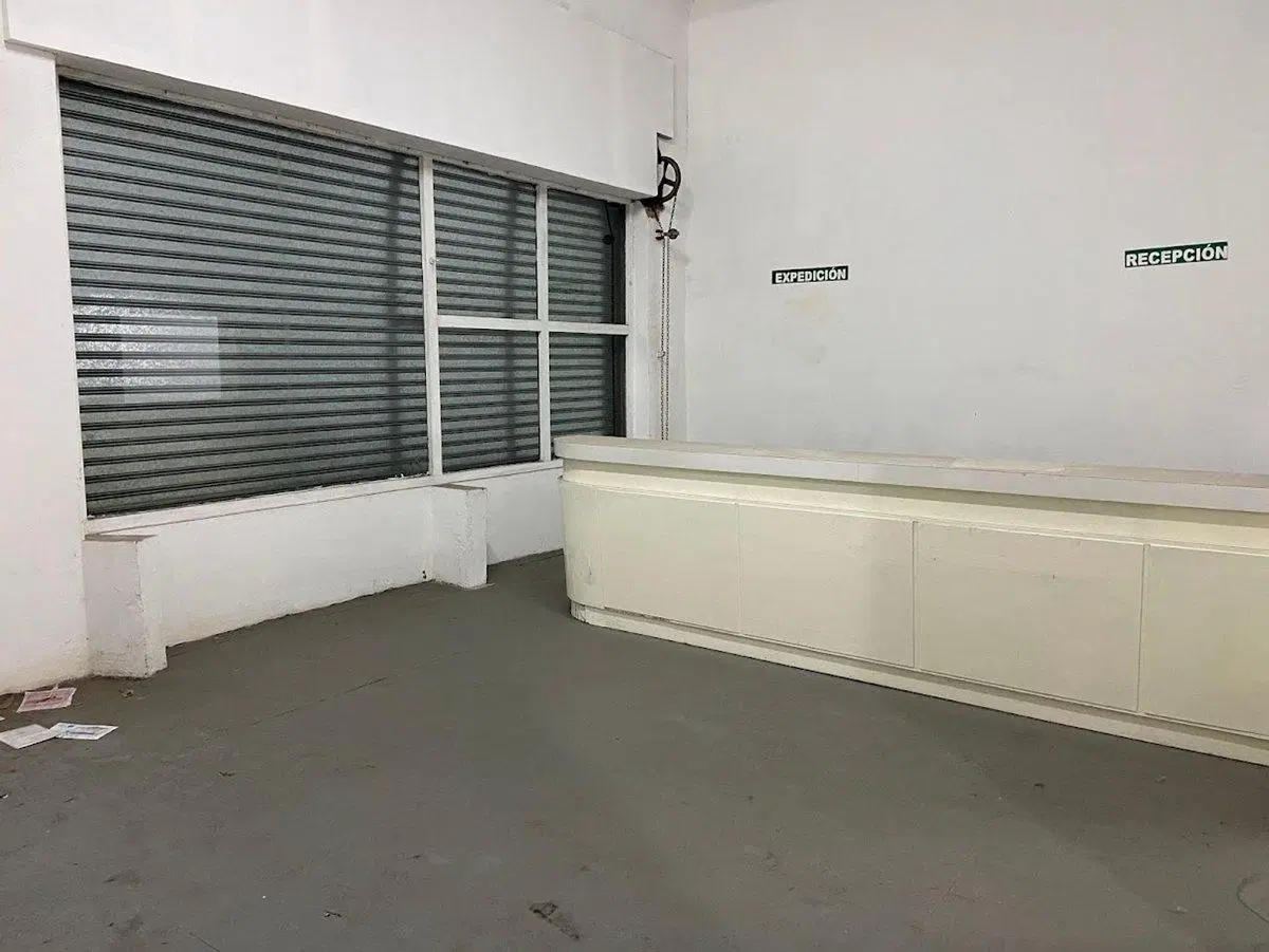 DEPOSITO VENTA SAN CRISTOBAL 400M2 3