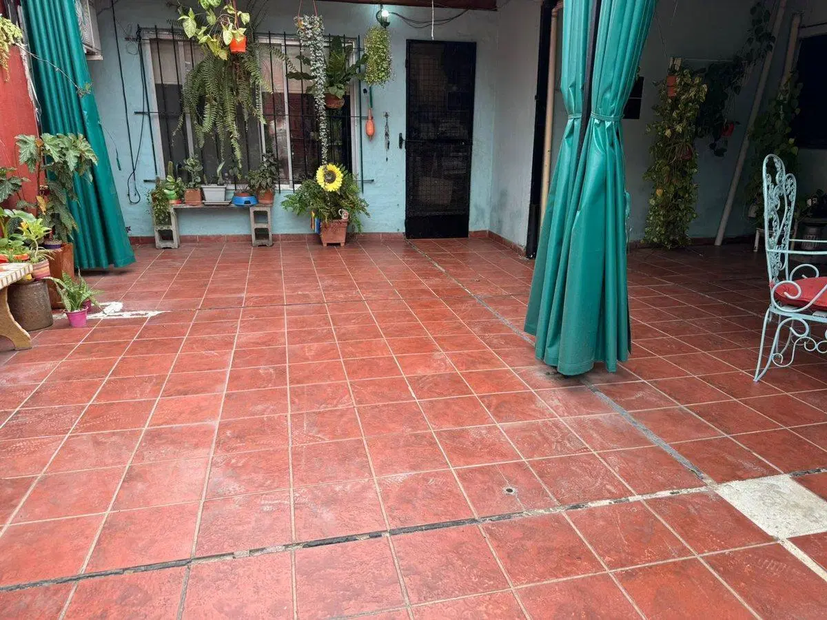 Venta casa en Loma Hermosa 5