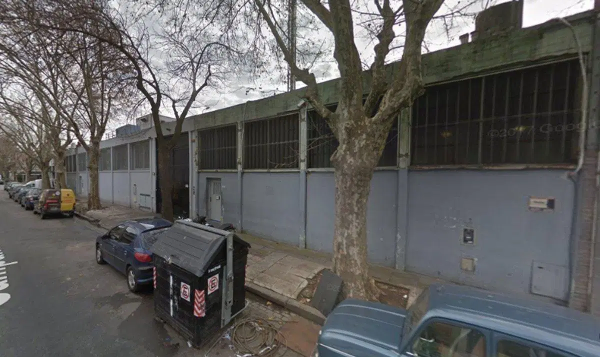 VENTA TERRENO CON DEPOSITOS Y RENTAS 2