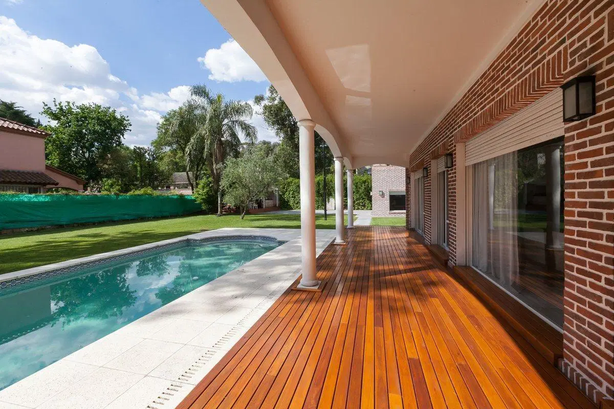 DESTACADA CASA EN LAS LOMAS DE SAN ISIDRO 5