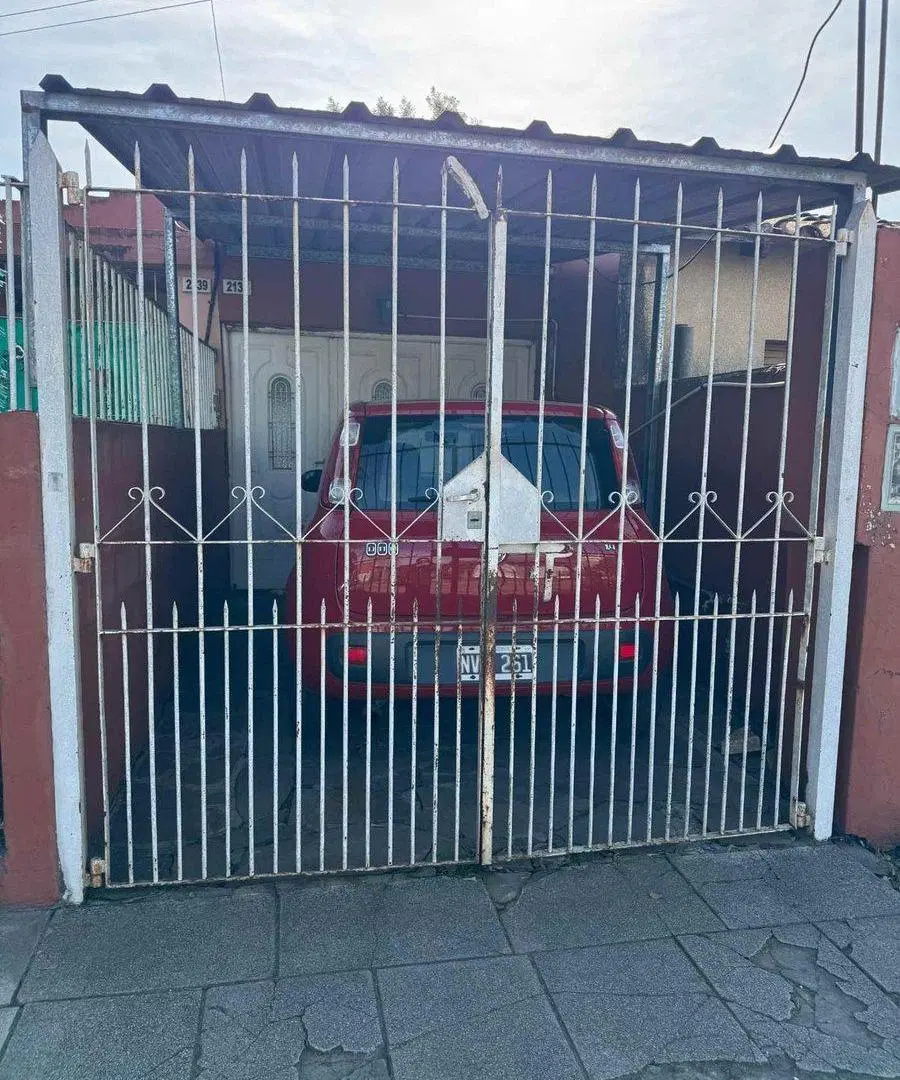 VENTA PH 4 AMBIENTES MORON C/COCHERA Y PATIO 3