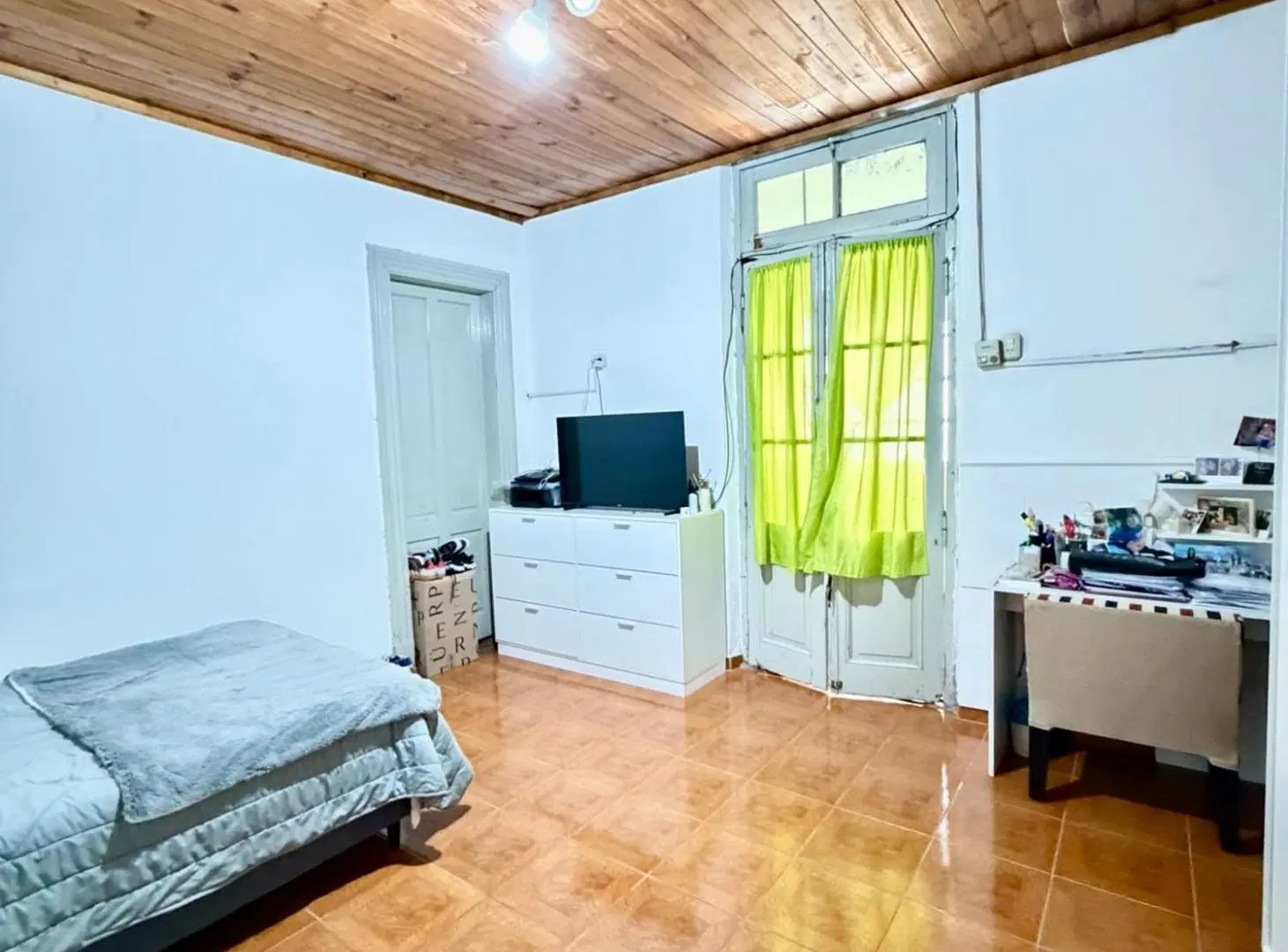 VENTA DE CASA EN CASEROS 2
