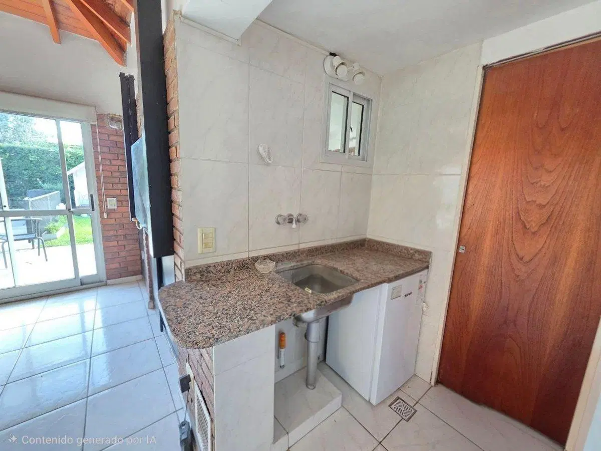 HERMOSA CASA EN VENTA 4 AMB CANNING - APTO CREDITO 2