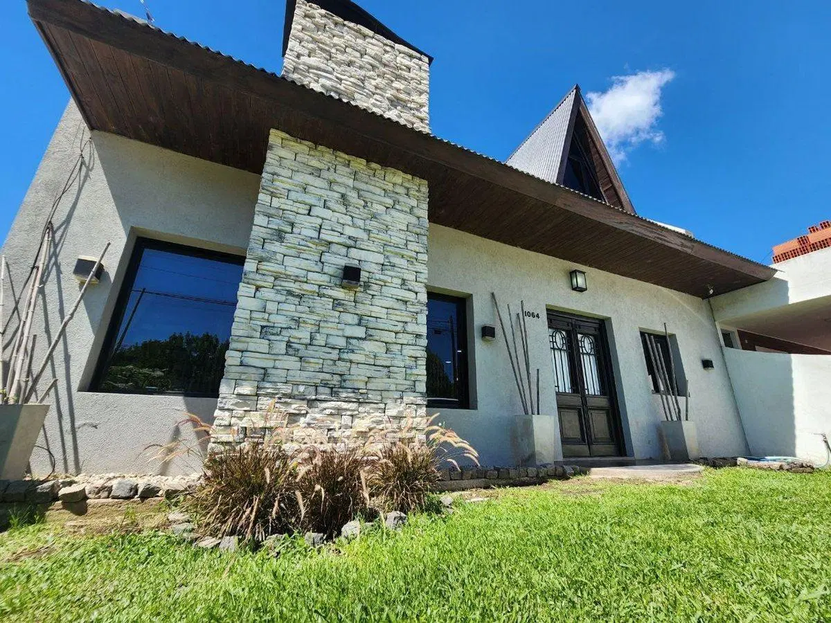 Casa 3 Ambientes Venta U$S 100.000 y cuota PERMUTA 8