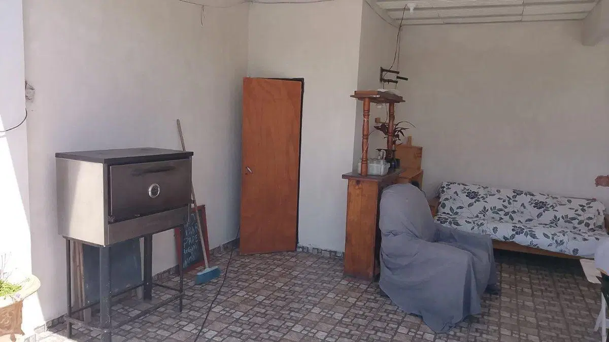 Casa en construcción en Ministro Rivadavia 4