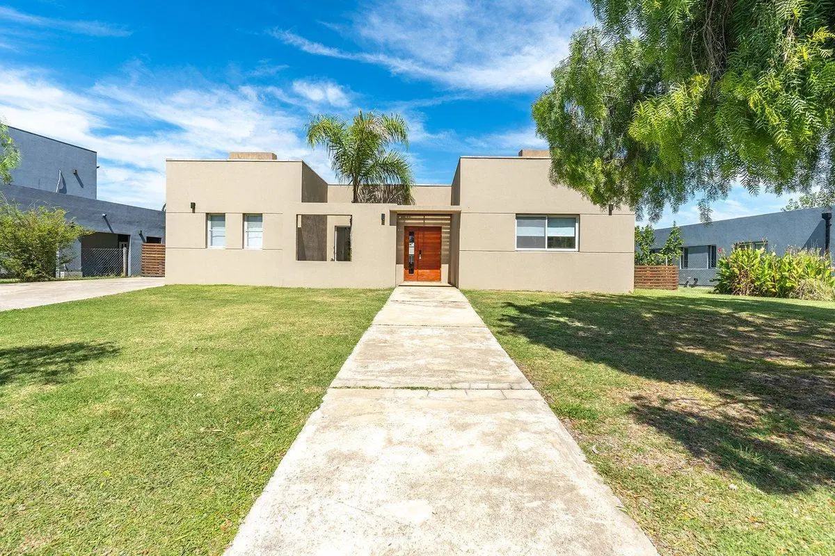 Venta Casa 4 dorm lote interno El Canton Escobar 4