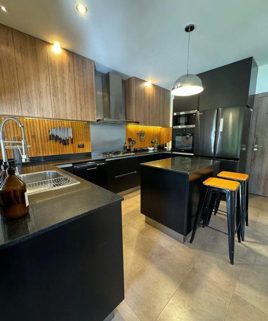 CASA EN VENTA 5 AMBIENTES EN ALTOS DEL SOL 2