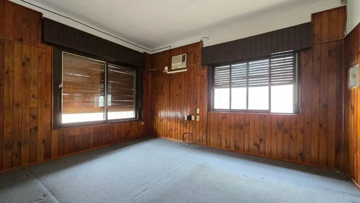 Venta Casa 4 ambientes con Jardin y Garage, Moreno 3