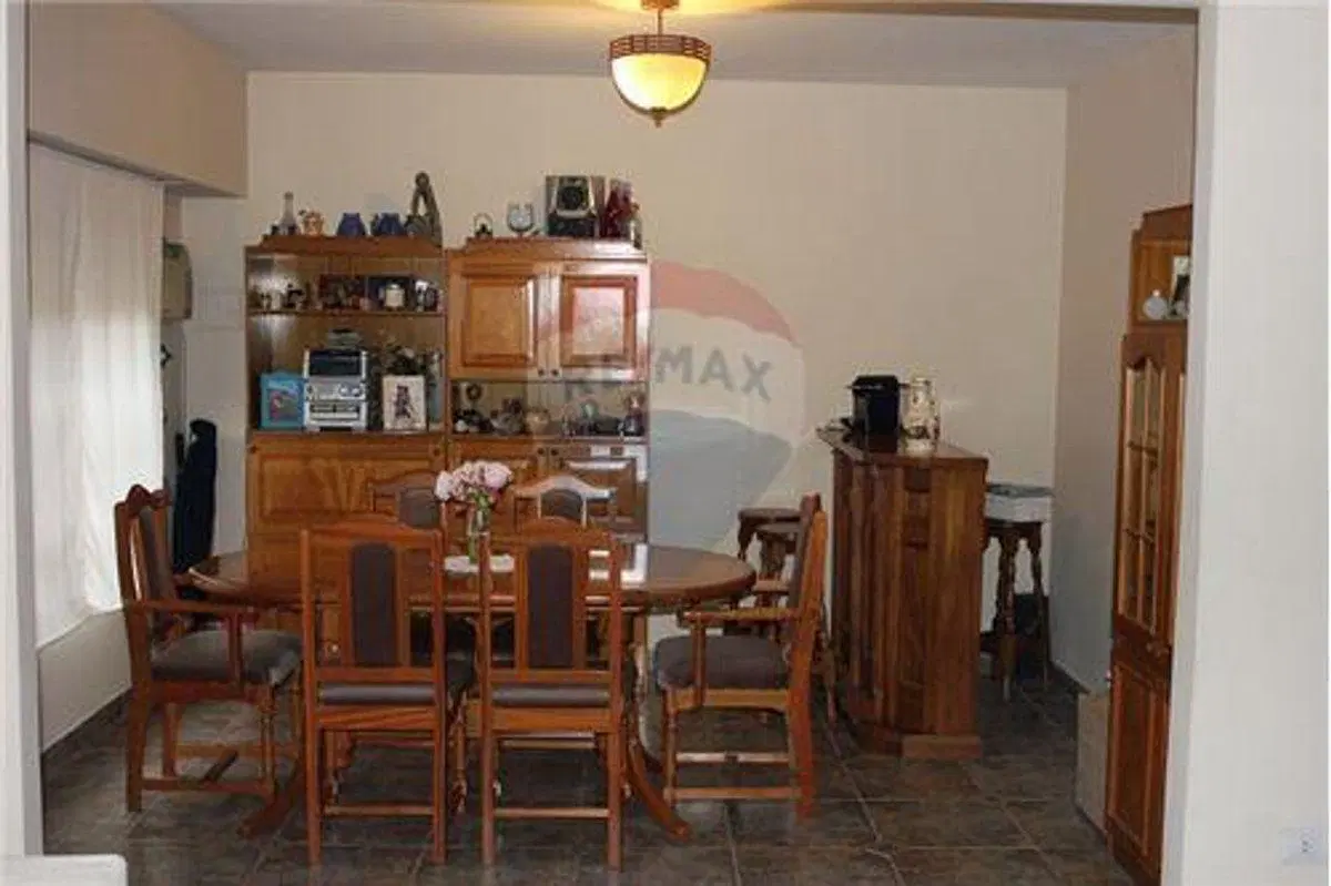 CASA 5 AMBIENTES EN VENTA VILLA ADELINA CON JARDIN 2