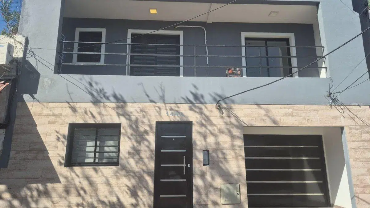 venta departamento monoambiente lanus con balcon 4
