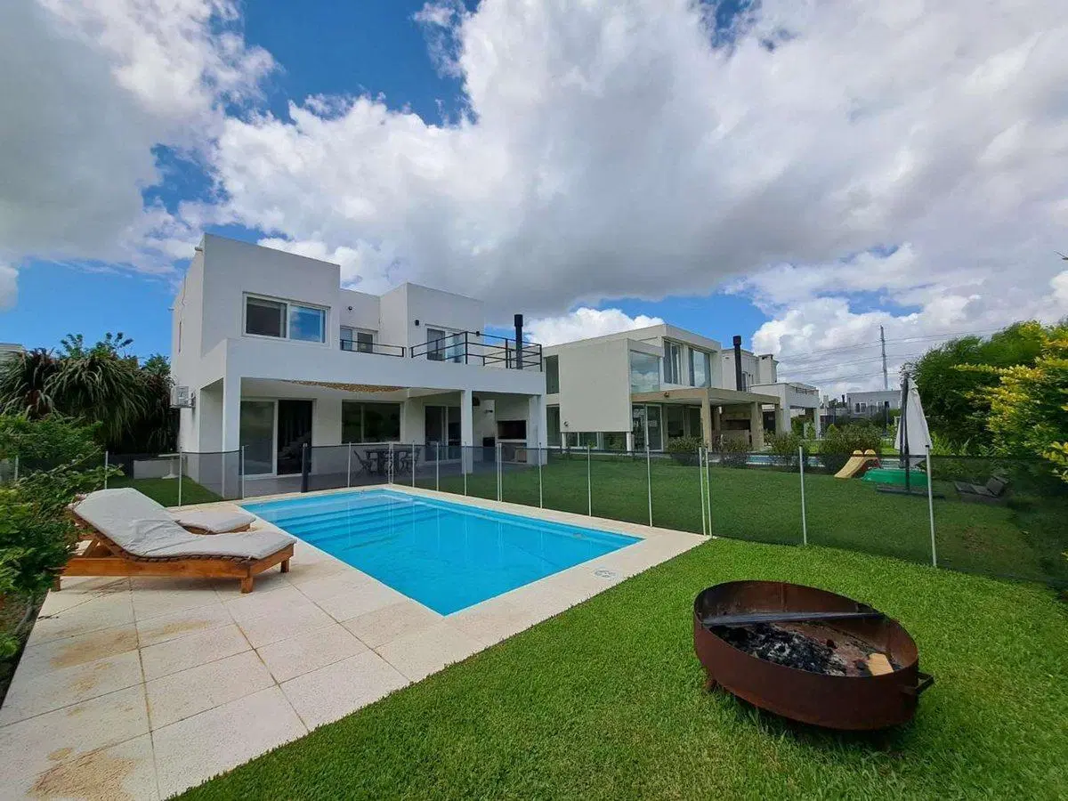 VENTA CASA 5 AMB TIPAS NORDELTA PILETA 4