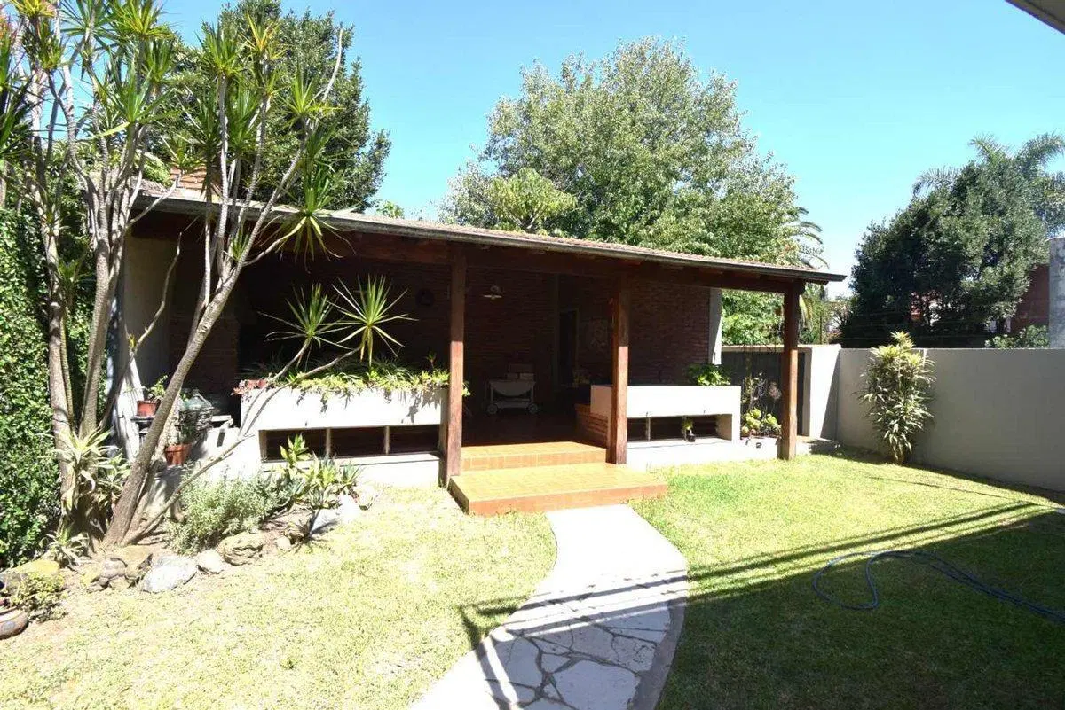 VENTA CASA SAN ANDRES JARDIN QUINCHO LUMINOSA 2