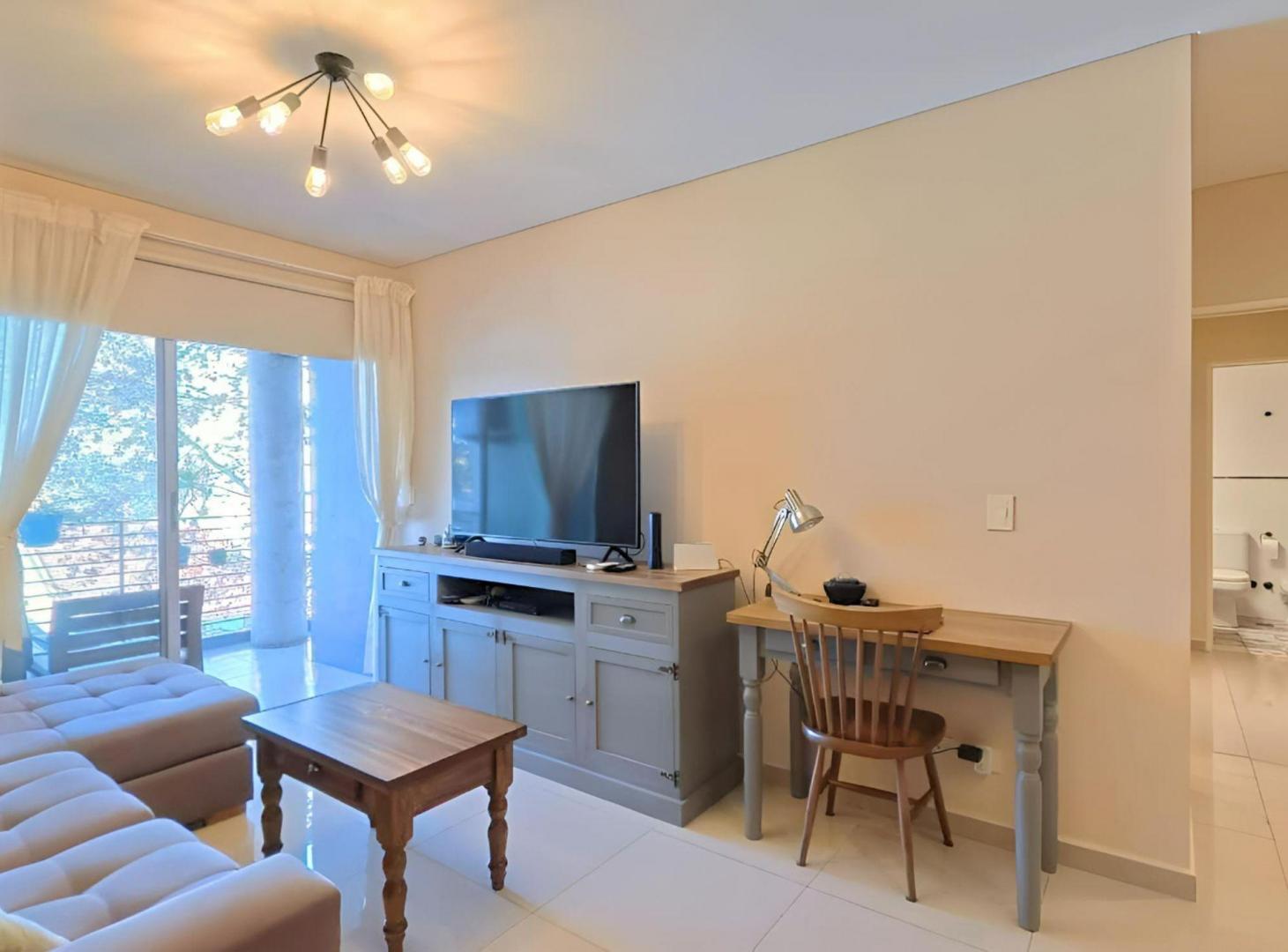 Foto de VENTA DE DEPARTAMENTO EN DEVOTO COCHERA CUBIERTA, imagen 5