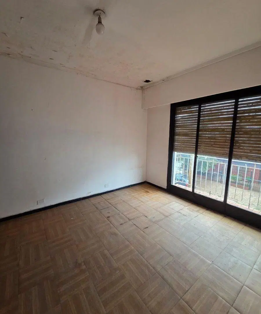 Deposito en venta en Olivos con vivienda, oficinas 5