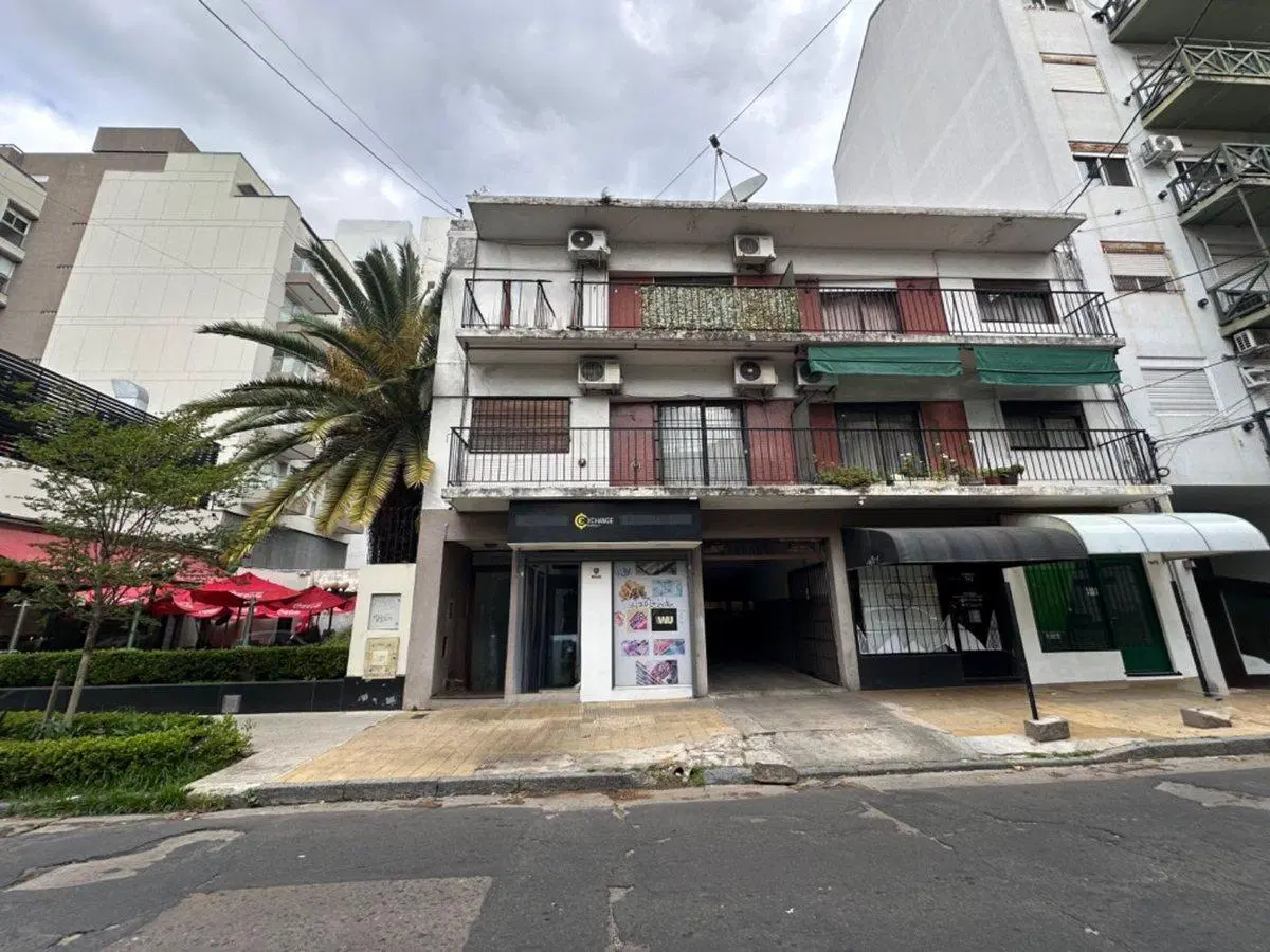 VENTA COCHERA PB. OLIVOS. METROS AV. MAIPU. 2