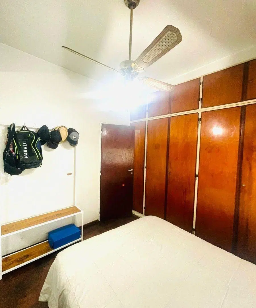 VENTA DE CASA 5 DORMITORIOS EN CIUDADELA 8