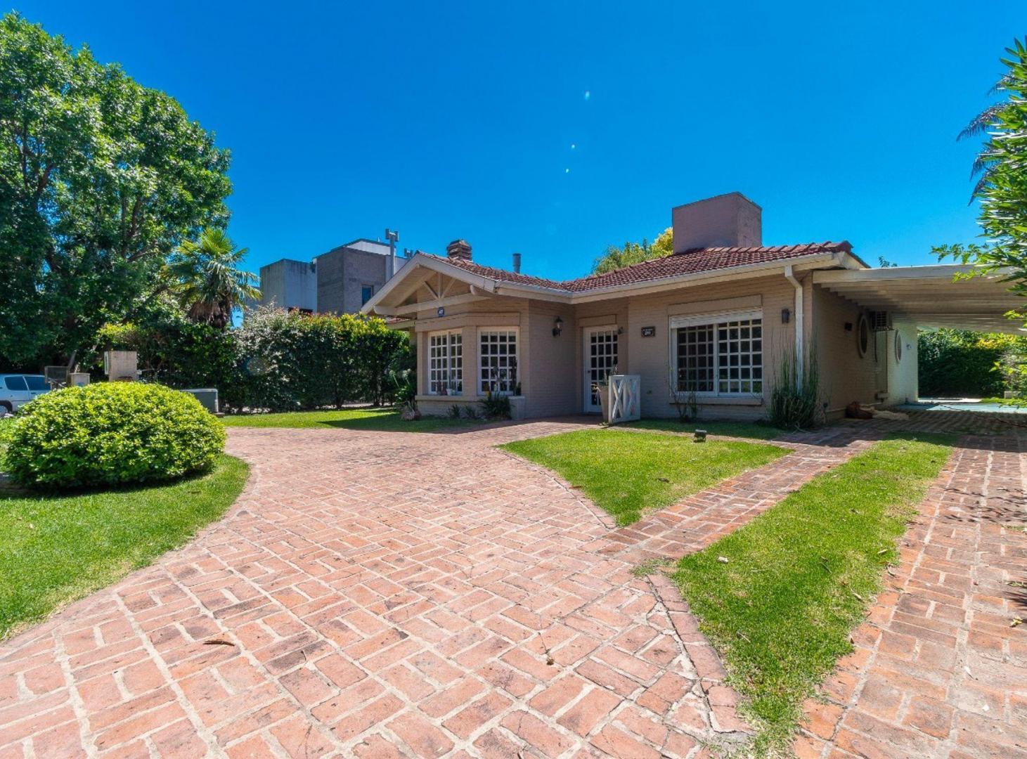 Casa en Venta Campo Chico 3 dorm pileta parrilla
