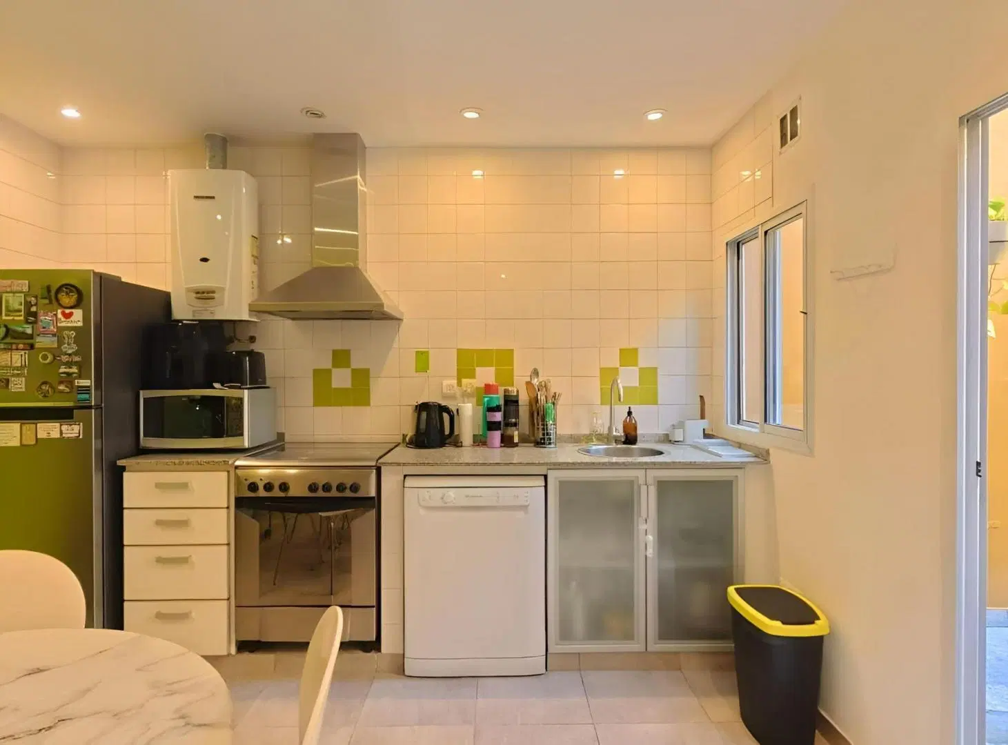 VENTA DE CASA EN VILLA DEL PARQUE COCH 4 DORMIT 2