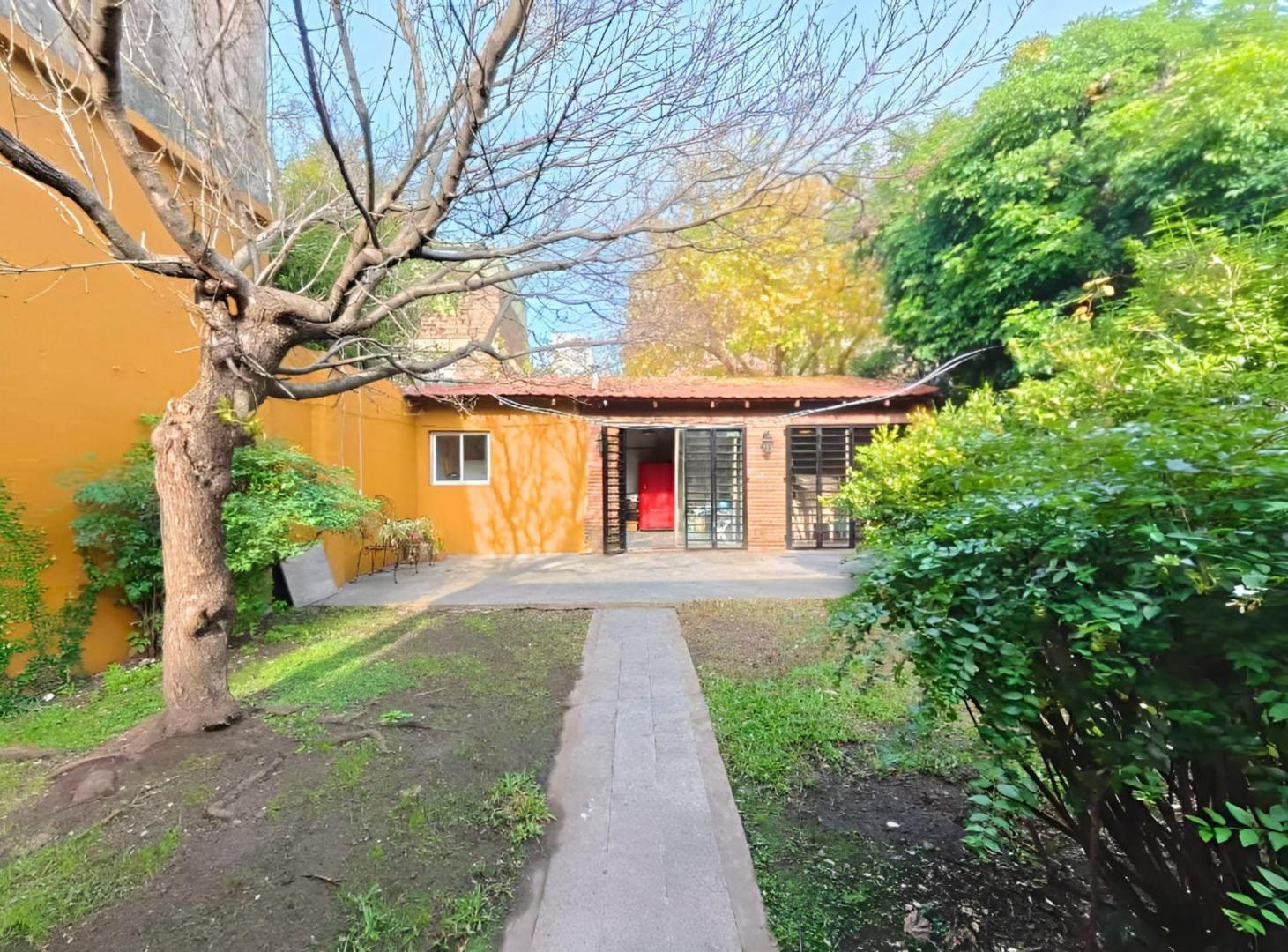 VENTA DE CASA EN VILLA DEL PARQUE COCH 4 DORMIT