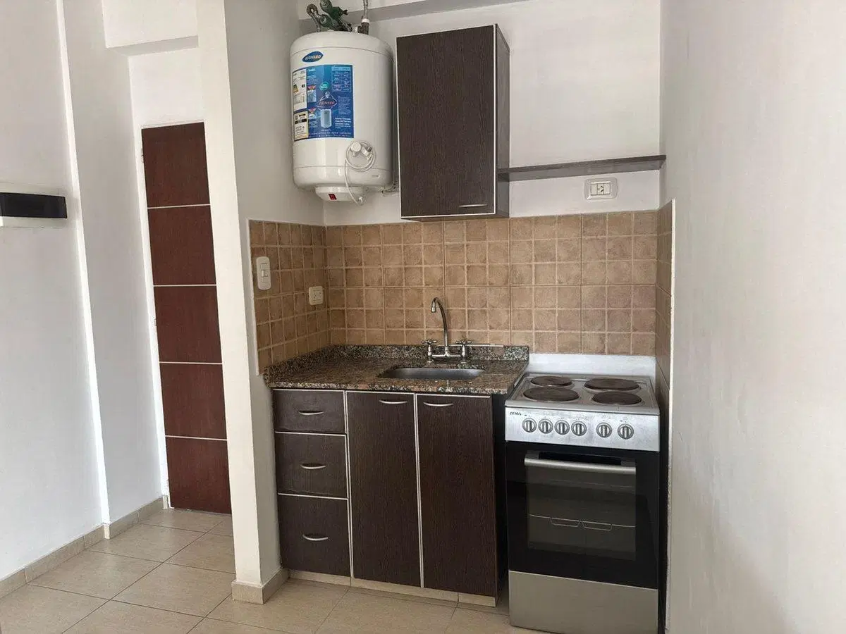 VENTA DEPARTAMENTO EN CASEROS NORTE 4