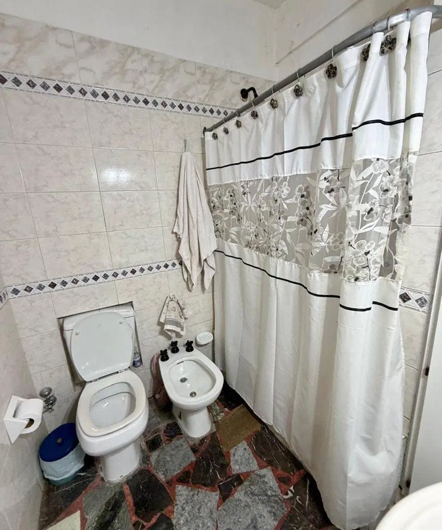 VENTA DE DEPOSITO CON VIVIENDA EN RAMOS MEJIA 4