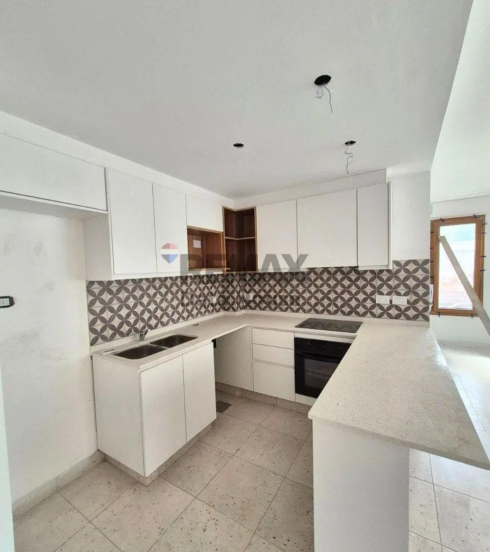 Venta Dpto 3 Amb. al frente Villa Pueyrredón 4