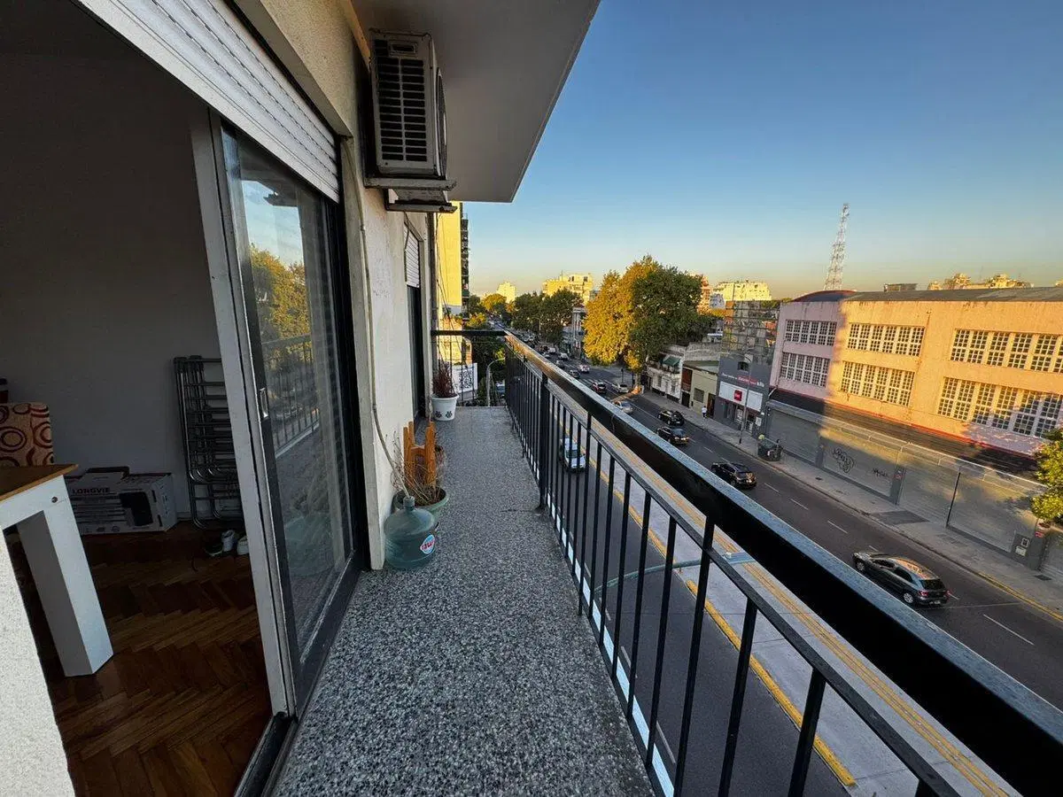 Depto en venta 3 amb con balcón Villa Gral Mitre 3