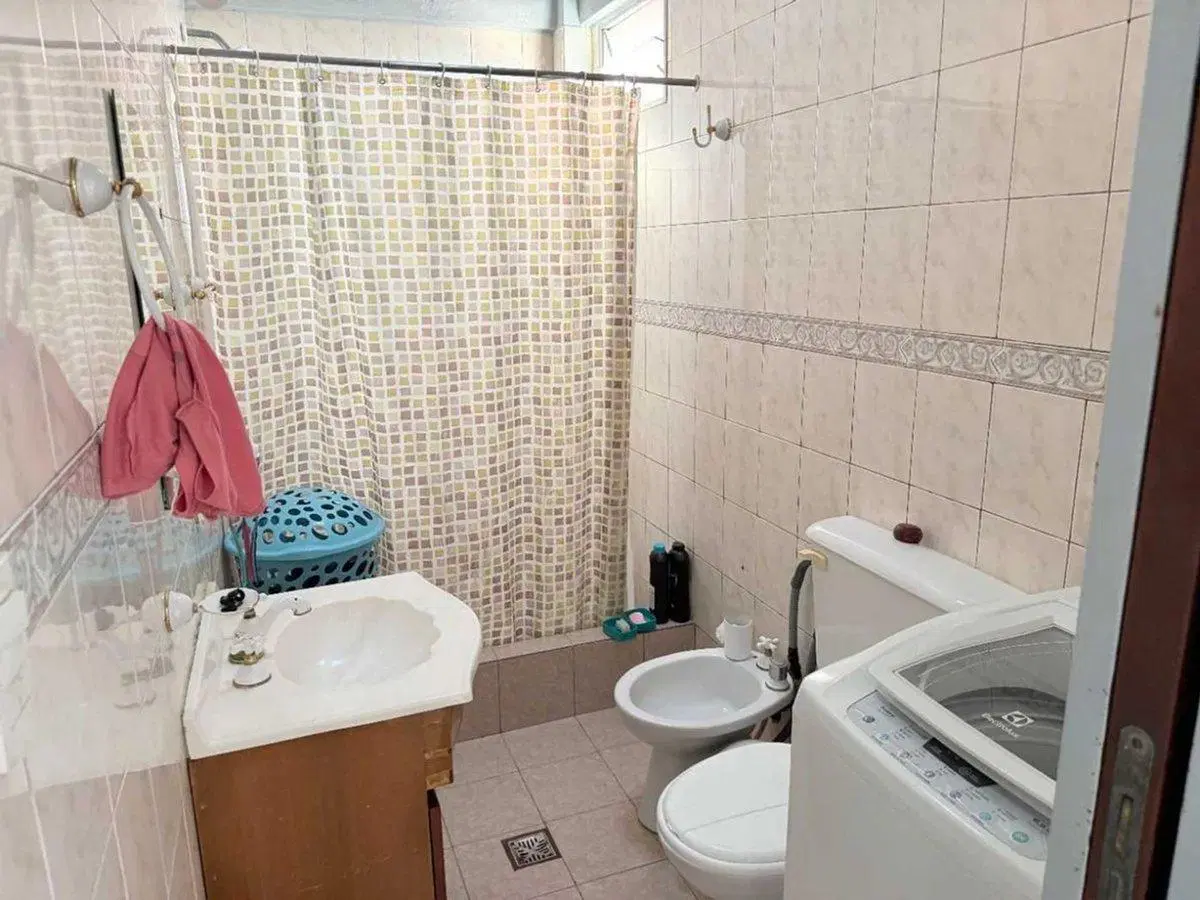 VENTA CASA EN PABLO PODESTA CON LOCAL 4