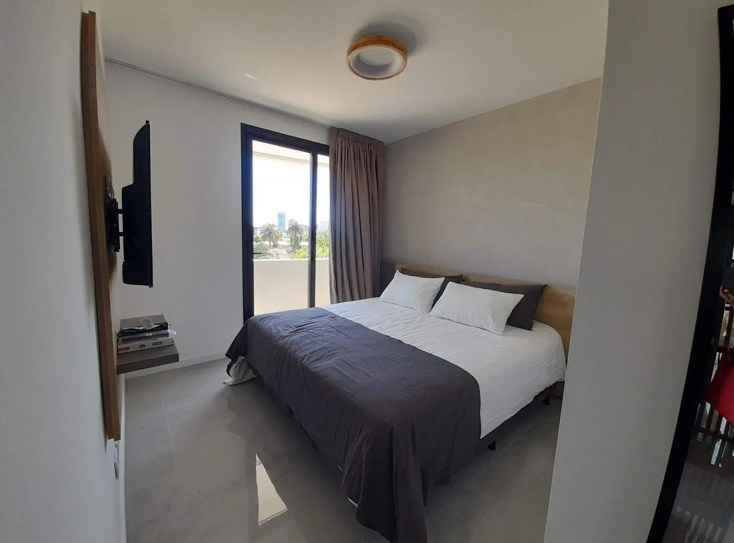 Vende tres amb en Brickell Boulevar Tigre Piso 17 5