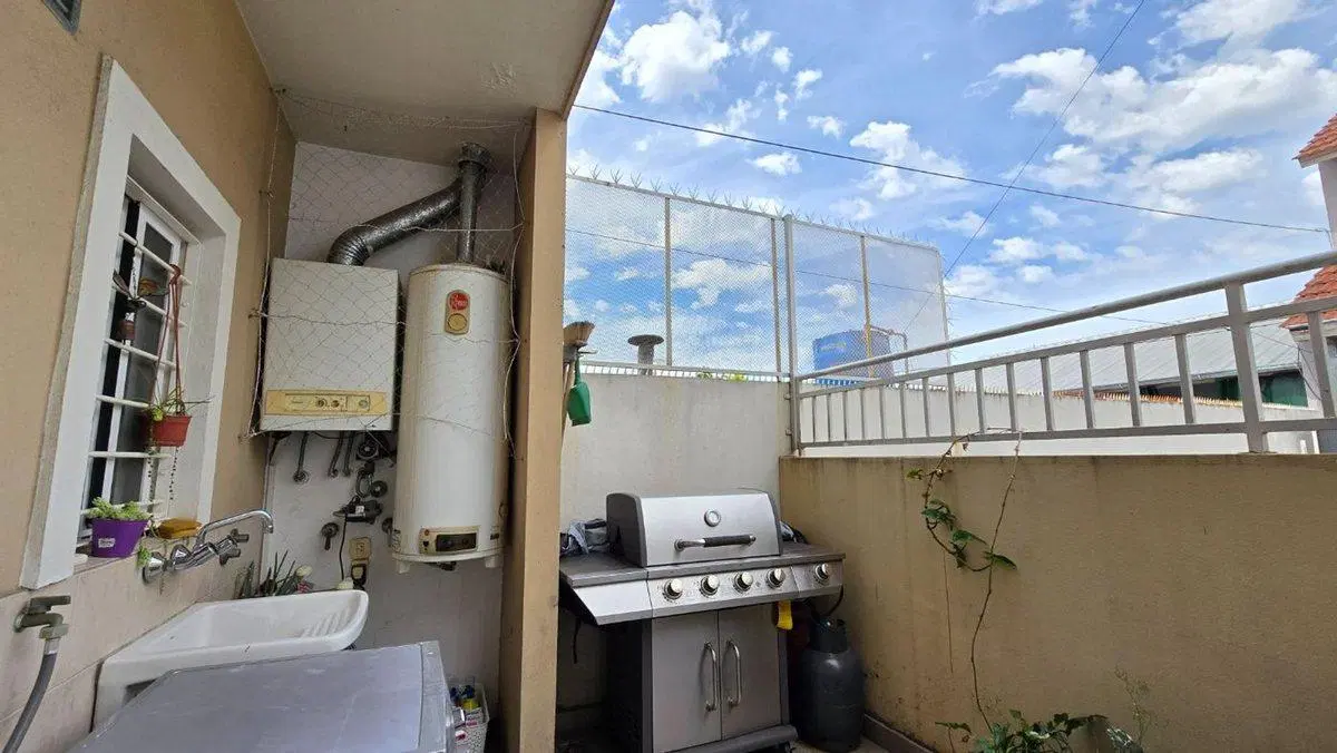 Venta Casa 4 ambientes con cochera, Ramos Mejia 3
