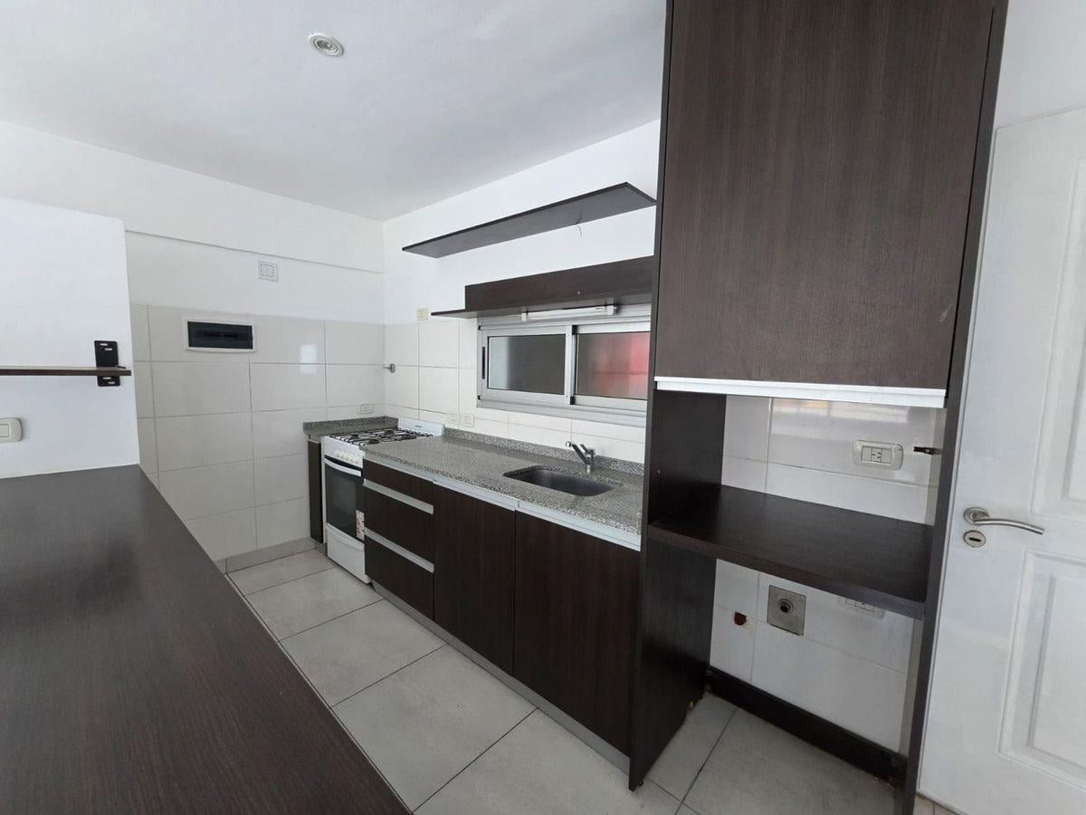 Foto de VENTA DEPTO 2 AMBIENTES SEGURIDAD COCHERA TIGRE, imagen 1