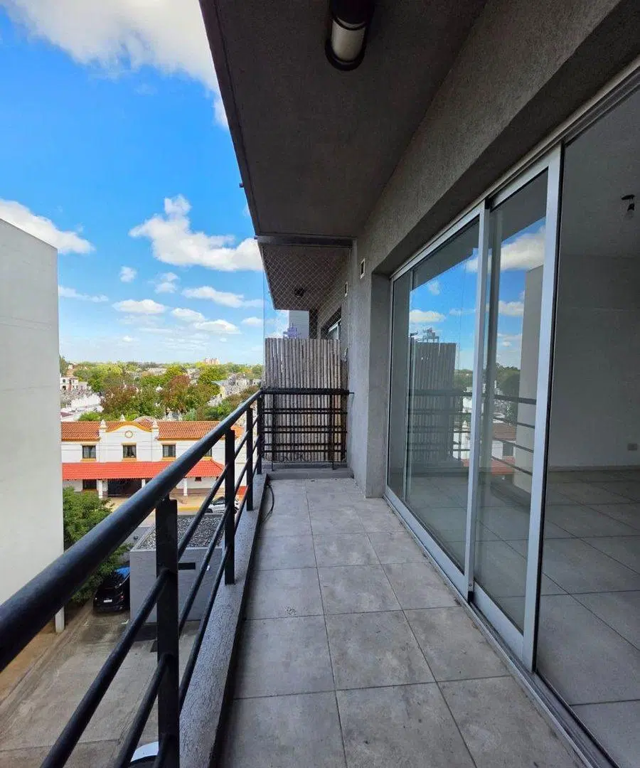VENTA DEPTO 2 AMBIENTES SEGURIDAD COCHERA TIGRE 5