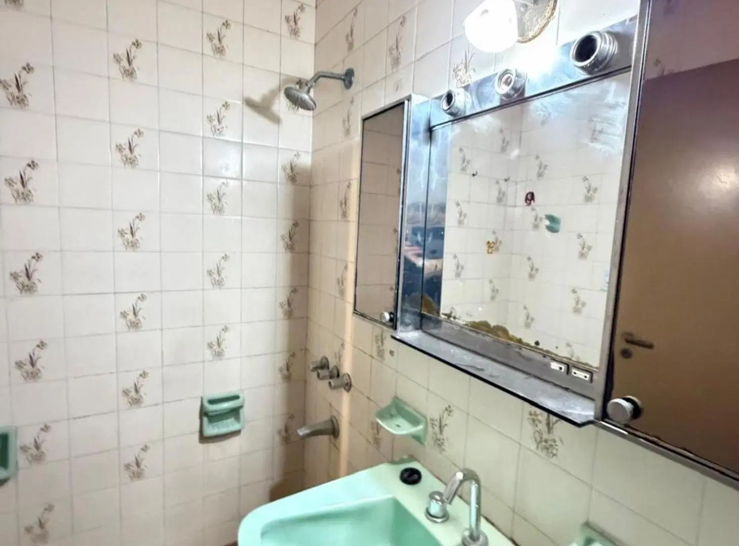 VENTA DE CASA EN VILLA DEVOTO A ACTUALIZAR 5