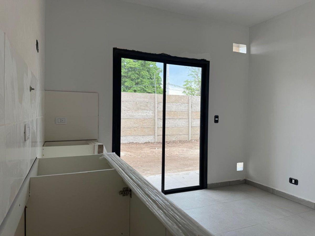 Foto de DUPLEX 3 ambientes parque cochera San Miguel, imagen 1