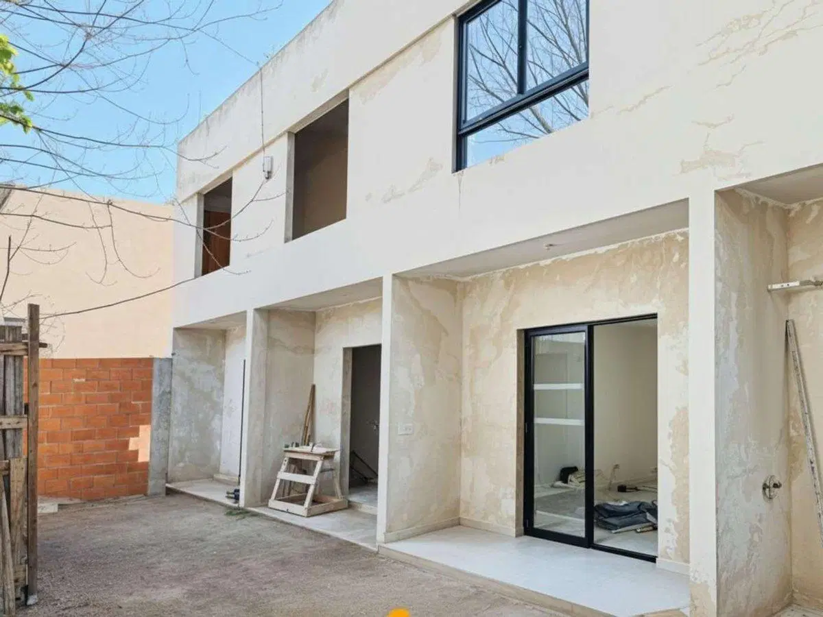 DUPLEX 3 ambientes parque cochera San Miguel 5