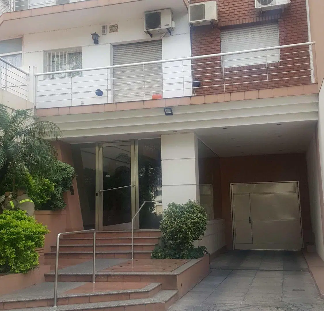 COCHERA EN VENTA FLORESTA 2